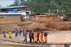 Indian Navy Continues With Rescue And Relief Operations At Wayanad Indian Navy Continues With Rescue And Relief Operations At Wayanad