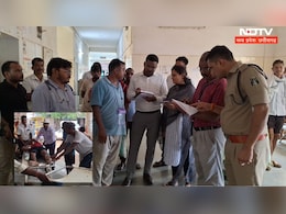 खेत में कहर बनकर गिरी बिजली तो झुलस गईं नौ महिलाएं, मौत के बाद इनकी हालत चिंताजनक खेत में कहर बनकर गिरी बिजली तो झुलस गईं नौ महिलाएं, मौत के बाद इनकी हालत चिंताजनक