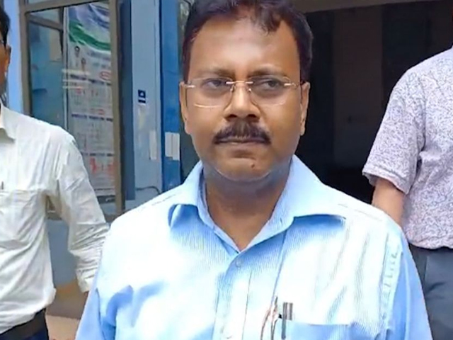 Kolkata Rape Case CBI Updates: Kolkata Rape Case में संदीप घोष से CBI की पूछताछ जारी, हो सकता है बड़ा खुलासा?