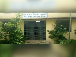 छत्तीसगढ़ के इस गर्ल्स हॉस्टल में भारी लापरवाही ! टॉयलेट-पानी की व्यवस्था नहीं