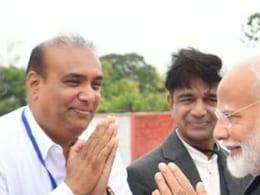 ठाकरे गटाचा आमदार भाजपच्या वाटेवर, PM नरेंद्र मोदींच्या स्वागतावेळी काय घडलं?