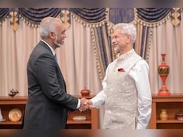 'जब भी मालदीव को जरूरत पड़ी, भारत ने साथ दिया' : जयशंकर से मुलाकात के दौरान बोले राष्ट्रपति मुइज्जू 'जब भी मालदीव को जरूरत पड़ी, भारत ने साथ दिया' : जयशंकर से मुलाकात के दौरान बोले राष्ट्रपति मुइज्जू