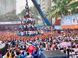 Dahi Handi : राजकारणात 'गोविंदा आला रे आला', ठाकरेंना सलामी, प्रो गोविंदामधून 'जय जवान'चा विषयच संपला! Dahi Handi : राजकारणात 'गोविंदा आला रे आला', ठाकरेंना सलामी, प्रो गोविंदामधून 'जय जवान'चा विषयच संपला!