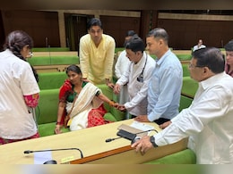 कल रात से धरने पर बैठी कांग्रेस विधायक की तबीयत बिगड़ी, डॉक्टर पहुंचे विधानसभा कल रात से धरने पर बैठी कांग्रेस विधायक की तबीयत बिगड़ी, डॉक्टर पहुंचे विधानसभा