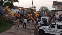 MP के इस जिले में अब 50 लाख की जमीन पर चला बुलडोज़र, सरकार ने जमाया कब्ज़ा