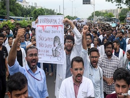 Doctors Hold Nationwide Protest Condemning Kolkata Doctor Rape-Murder Case: Updates Doctors Hold Nationwide Protest Condemning Kolkata Doctor Rape-Murder Case: Updates
