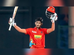 DPL 2024: एक ओवर में छह छक्के लगाने वाले बल्लेबाज़ ने इस भारतीय दिग्गज को बताया पसंदीदा खिलाड़ी, IPL में इस टीम के लिए चाहते हैं खेलना