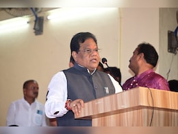 'कॅबिनेटमध्ये मांडीला मांडी लावून बसलो तरी बाहेर आल्यावर उलट्या होतात' सावंत हे काय बोलले?