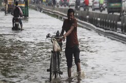 राजस्थान में मूसलाधार बारिश, बाढ़ से बचाव के क्या हैं इंतजाम? राजस्थान में मूसलाधार बारिश, बाढ़ से बचाव के क्या हैं इंतजाम?