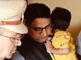 Rajasthan: 'अबकी छुट्टी घर आऊंगा तो अधूरा आशियाना बनवाऊंगा', पत्नी से आखिरी बातचीत में बोले थे शहीद नखत सिंह Rajasthan: 'अबकी छुट्टी घर आऊंगा तो अधूरा आशियाना बनवाऊंगा', पत्नी से आखिरी बातचीत में बोले थे शहीद नखत सिंह