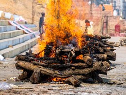 श्मशान घाट पर मचा हड़कंप, जब चिता पर जिंदा हो उठी महिला ! फिर क्या हुआ ?
