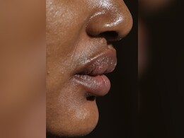 ऑयली स्किन से हैं परेशान तो घर पर करें एक्सफोलिएशन, एक्सपर्ट से जानें कब, कैसे और कितनी बार महीने में करने से मिलेगा ज्यादा फायदा ऑयली स्किन से हैं परेशान तो घर पर करें एक्सफोलिएशन, एक्सपर्ट से जानें कब, कैसे और कितनी बार महीने में करने से मिलेगा ज्यादा फायदा
