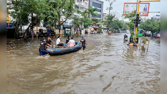 देश के कई राज्यों में जारी है बारिश का कहर, भूस्‍खलन और बाढ़ से जिंदगी  अस्‍त-व्‍यस्‍त | Rain in many states of country, Life disrupted due to  landslides and floods