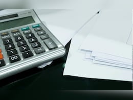 बैंक मैनेजर ने लगाया अपनी ही ब्रांच को ₹175 करोड़ का चूना, 600 शिकायतों के बाद ऐसे हुआ खुलासा बैंक मैनेजर ने लगाया अपनी ही ब्रांच को ₹175 करोड़ का चूना, 600 शिकायतों के बाद ऐसे हुआ खुलासा