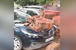 Delhi Weather Update: School Wall Collapses in Darya Ganj, Vehicles Damaged Delhi Weather Update: School Wall Collapses in Darya Ganj, Vehicles Damaged