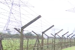 India Bangladesh Border Security: Bangladesh में तख्तापलट के बाद Border पर BSF की चौकसी India Bangladesh Border Security: Bangladesh में तख्तापलट के बाद Border पर BSF की चौकसी