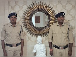 Naxal News: कभी नक्सली बनकर वर्दीधारियों के बने थे दुश्मन, अब पुलिस में शामिल होकर करेंगे देश की सेवा Naxal News: कभी नक्सली बनकर वर्दीधारियों के बने थे दुश्मन, अब पुलिस में शामिल होकर करेंगे देश की सेवा