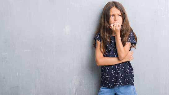 How to Stop Nail Biting in Children: बच्चे के नाखून चबाने की आदत से हैं परेशान, तो इन 5 आसान टिप्स से छुड़वाएं ये आदत