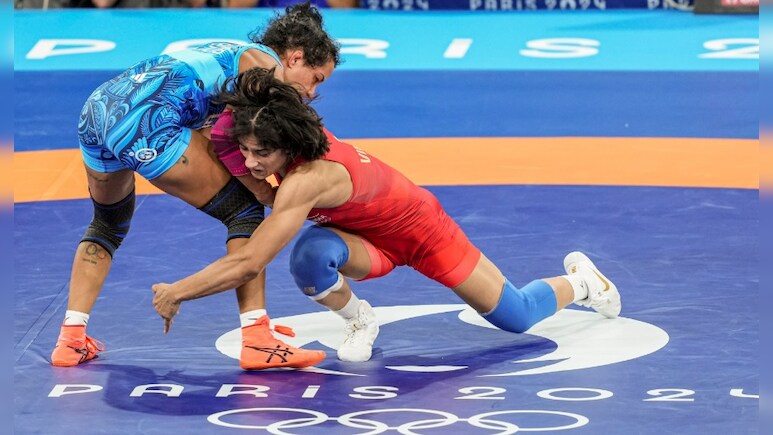 Vinesh Phogat: "मैंने कहा था कि...", वो एक रणनीति जिसने विनेश फोगाट को दिलाया 'गोल्डन' दांव के लिए टिकट, कोच महावीर फोगाट का खुलासा