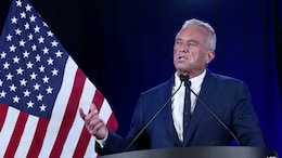 Robert F Kennedy Jr Adds Mysterious Liquid In His Drink Mid-Flight. Internet Speculates
