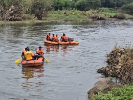 आश्रम शाळेतील मुले जल पूजनासाठी इंद्रायणीवर गेली, तिघे बुडाले; दोघांचा मृत्यू आश्रम शाळेतील मुले जल पूजनासाठी इंद्रायणीवर गेली, तिघे बुडाले; दोघांचा मृत्यू