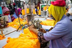 बांग्लादेश में मचे बवाल से भारत को करोड़ों का फायदा, जानें पूरा मामला