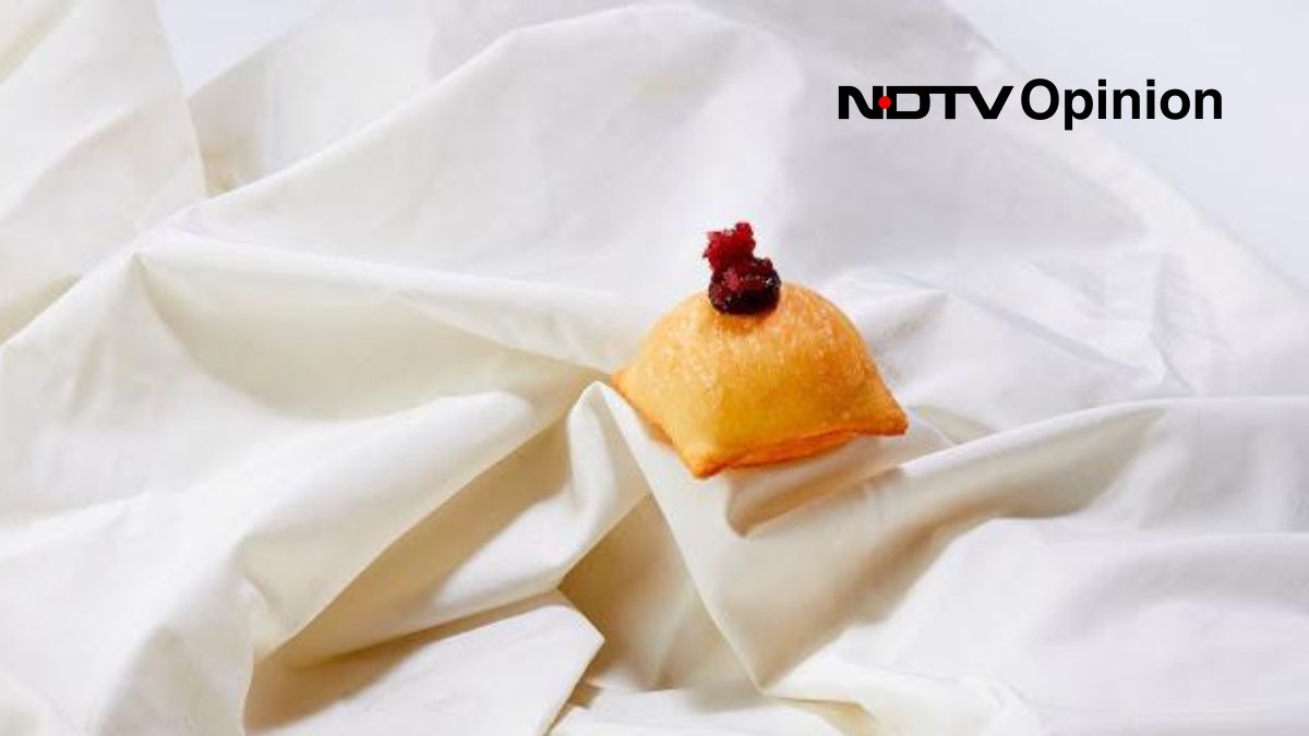 Not Blue Cheese Naan Or Paneer Makhani Pizza - Here's What 'Modern Indian' Cuisine Really Is