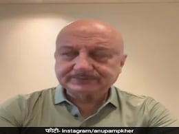 फैंस के सामने छलके अनुपम खेर के आंसू, इस शख्स के निधन का एक्टर लगा बड़ा छटका फैंस के सामने छलके अनुपम खेर के आंसू, इस शख्स के निधन का एक्टर लगा बड़ा छटका