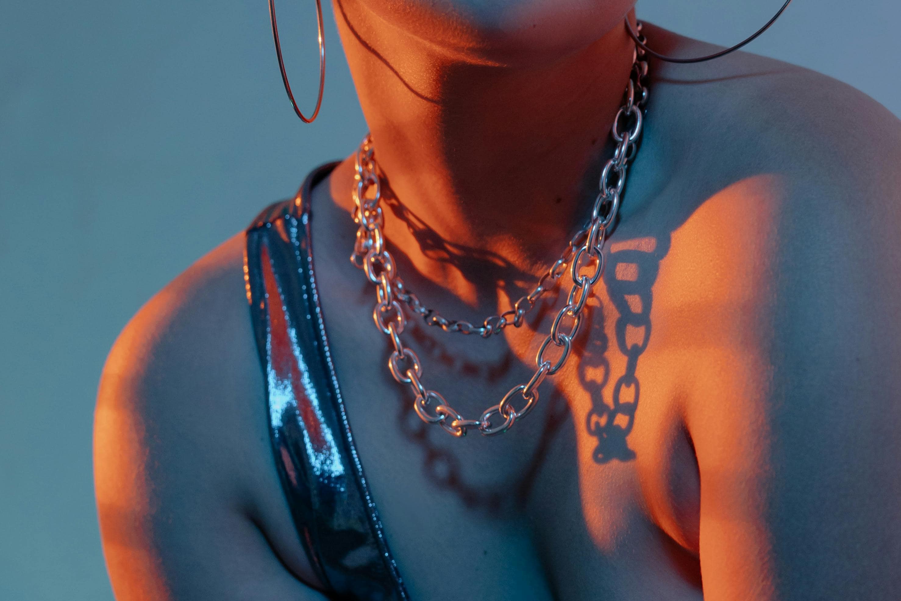 How to Choose Safe and Stylish Jewellery for Young Girls