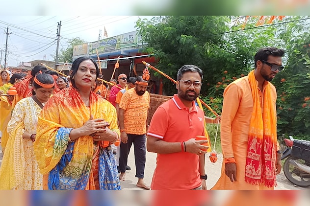 यहां जलाभिषेक करने से भक्तों के बड़े से बड़े पाप समाप्त हो जाते हैं. यहां जलाभिषेक करने से भक्तों के बड़े से बड़े पाप समाप्त हो जाते हैं.