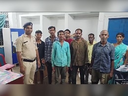 CG News: इस छोटी सी बात पर बीच चौराहे पीट-पीटकर कर दी हत्या, मामले में आरोपियों में दो नाबालिग शामिल  CG News: इस छोटी सी बात पर बीच चौराहे पीट-पीटकर कर दी हत्या, मामले में आरोपियों में दो नाबालिग शामिल