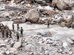 उत्तर से दक्षिण तक पानी पानी! हिमाचल में फटा बादल, कर्नाटक में बह गया पुल; रेगिस्तान में भारी बारिश उत्तर से दक्षिण तक पानी पानी! हिमाचल में फटा बादल, कर्नाटक में बह गया पुल; रेगिस्तान में भारी बारिश