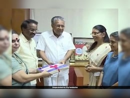 मल्याळम फिल्म इंडस्ट्रीवर 'माफिया'चं राज्य, अभिनेत्री लैंगिक शोषणाच्या शिकार! सरकारी रिपोर्टमध्ये खुलासा मल्याळम फिल्म इंडस्ट्रीवर 'माफिया'चं राज्य, अभिनेत्री लैंगिक शोषणाच्या शिकार! सरकारी रिपोर्टमध्ये खुलासा