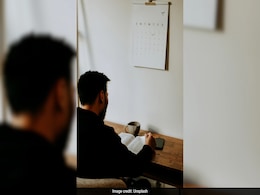 Italian Thief Puts Stealing On Hold To Read A Book About Greek Mythology, Caught Italian Thief Puts Stealing On Hold To Read A Book About Greek Mythology, Caught