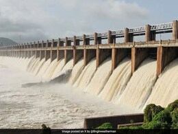 Karnataka's Tungabhadra Dam Gate Gets Washed Away, Locals On Alert