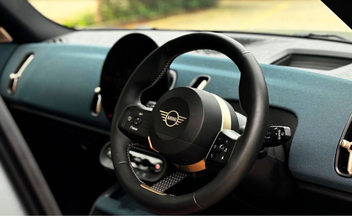 Countryman EV Packs A New Dashboard Countryman EV Packs A New Dashboard