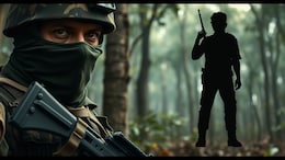 Naxal Attack: बीजापुर में नक्सलियों के लगाए स्पाइक होल के चपेट में आकर जवान घायल, सर्चिंग पर निकली थी टीम