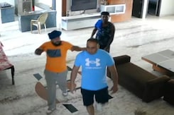 On CCTV, NRI Shot At By 2 Men At His Amritsar Residence On CCTV, NRI Shot At By 2 Men At His Amritsar Residence