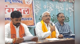 VHP ने गोवंश की सुरक्षा के लिए उठाई पेंशन योजना की मांग, जानें कितनी कारगर हो सकती है ये योजना?