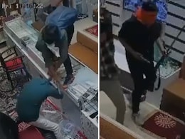 Watch: भिवाड़ी में बेखौफ बदमाशों का ताडंव, ज्वेलर्स की दुकान में लूटपाट, दुकानदार की गोली मारकर हत्या Watch: भिवाड़ी में बेखौफ बदमाशों का ताडंव, ज्वेलर्स की दुकान में लूटपाट, दुकानदार की गोली मारकर हत्या