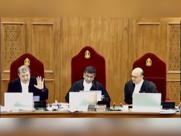 VIDEO: 'किमान हसू तरी नका', कोलकाता हत्या प्रकरणातील सुनावणी दरम्यान कपिल सिब्बलांना कुणी सुनावलं? VIDEO: 'किमान हसू तरी नका', कोलकाता हत्या प्रकरणातील सुनावणी दरम्यान कपिल सिब्बलांना कुणी सुनावलं?