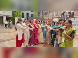 Independence Day: पीएम मोदी के साथ एमपी की ये दीदियां कार्यक्रम में हुईं शामिल, जानें क्या है इन की उपलब्धि Independence Day: पीएम मोदी के साथ एमपी की ये दीदियां कार्यक्रम में हुईं शामिल, जानें क्या है इन की उपलब्धि