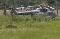 IAF Launches Rescue Ops In Kedarnath: Chinook and Mi-17 Helicopters Deployed IAF Launches Rescue Ops In Kedarnath: Chinook and Mi-17 Helicopters Deployed
