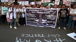 Kolkata Doctor Murder : 'तुमच्या बॉयफ्रेंडसोबत....', डॉक्टरांच्या आंदोलनावर खासदाराची जीभ घसरली