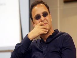 Did You Know: Vidhu Vinod Chopra Tore Nana Patekar's Kurta After A Heated Argument On <i>Parinda</i> Sets? Did You Know: Vidhu Vinod Chopra Tore Nana Patekar's Kurta After A Heated Argument On <i>Parinda</i> Sets?