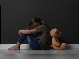 'ती अजूनही धक्क्यात, लघवीला जायला घाबरते, शाळेतही जाण्यास नकार' 'ती अजूनही धक्क्यात, लघवीला जायला घाबरते, शाळेतही जाण्यास नकार'