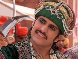 जोधा अकबर के 'बादशाह अकबर' का वीडियो वायरल, 10 साल बाद देख पहचान नहीं पाए फैंस, बोले- जोधा तो... जोधा अकबर के 'बादशाह अकबर' का वीडियो वायरल, 10 साल बाद देख पहचान नहीं पाए फैंस, बोले- जोधा तो...
