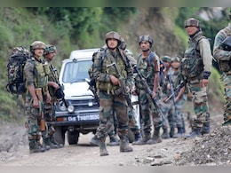 जम्मू-कश्मीर : डोडा में आतंकियों के साथ सुरक्षाबलों की मुठभेड़,  राइफल, गोला-बारूद और रसद सामग्री बरामद जम्मू-कश्मीर : डोडा में आतंकियों के साथ सुरक्षाबलों की मुठभेड़,  राइफल, गोला-बारूद और रसद सामग्री बरामद