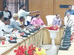 Sriganganagar News: नगरपालिका ने भाजपा के पूर्व विधायक को अलॉट की करोड़ों की जमीन, कांग्रेस के विरोध के बाद भी प्रस्ताव पारित Sriganganagar News: नगरपालिका ने भाजपा के पूर्व विधायक को अलॉट की करोड़ों की जमीन, कांग्रेस के विरोध के बाद भी प्रस्ताव पारित