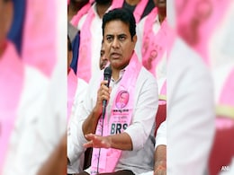 केटीआर समन पर हुए पेश, तेलंगाना महिला आयोग की कुछ सदस्यों ने बांध दी राखी! केटीआर समन पर हुए पेश, तेलंगाना महिला आयोग की कुछ सदस्यों ने बांध दी राखी!